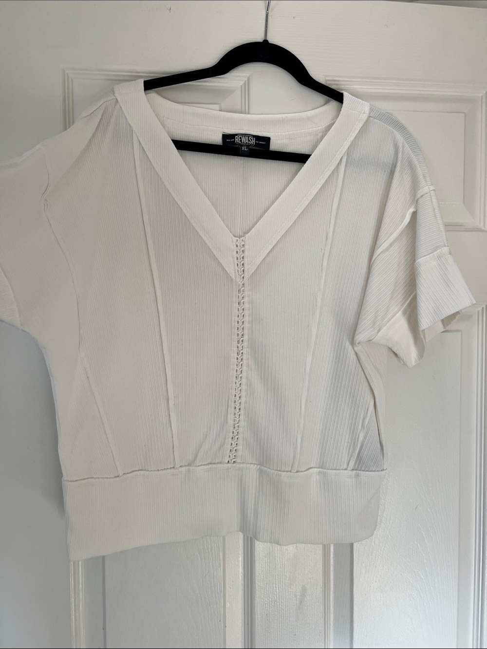 American Original Rewash White Ribbed V-Neck Crop Top